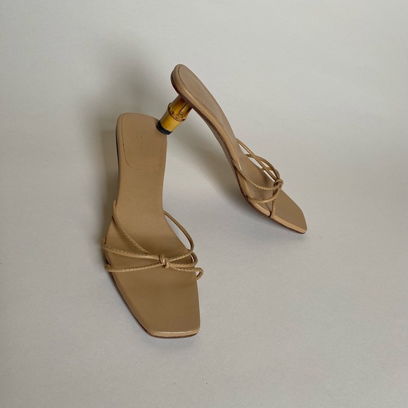 Auth. Vtg Gucci x Tom Ford 2002 tan strappy bamboo slide heels - Picture 3 of 6